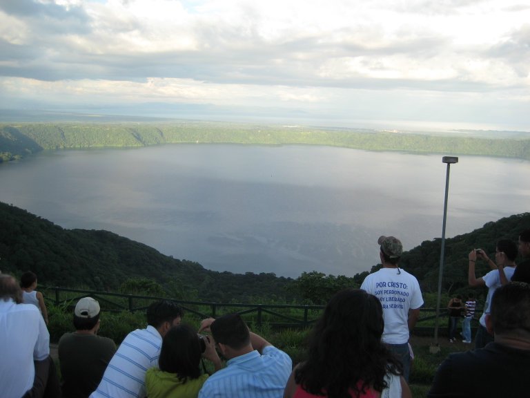 Laguna De Apoyo