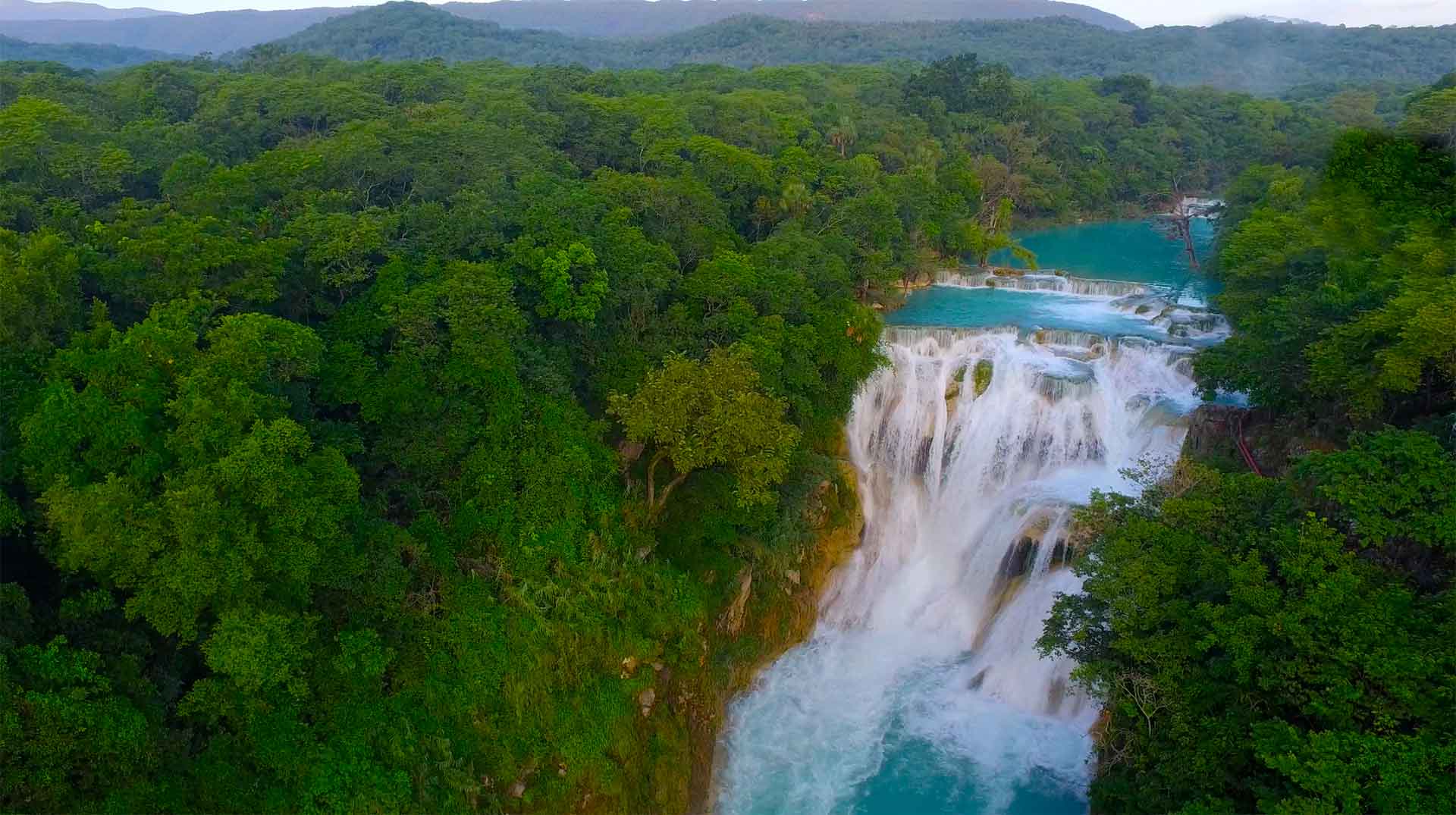 El Meco waterfall. Image courtesy of Huaxteca.com
